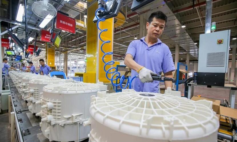 最快10秒下线一台产品全球首个5g全连接智慧工厂美的洗衣机荆州产业园